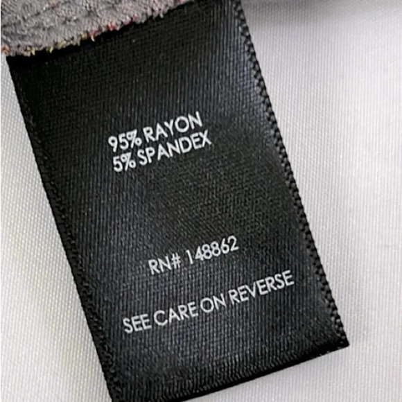 Torrid Knit NEW‎ Babydoll Super Soft Surplice Volume Sleeve Floral Top - Picture 5 of 6